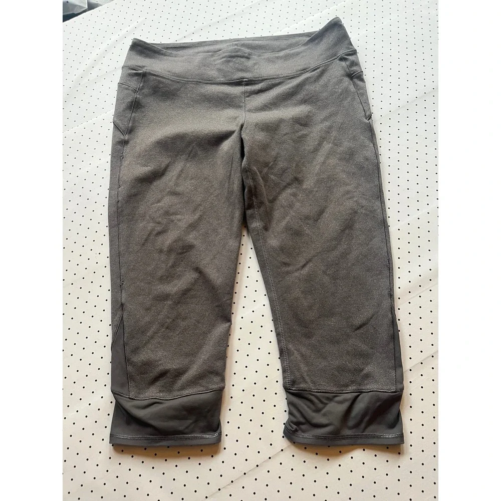 Alo Yoga Womens Medium Knee Length Leggings Gray Ruched Hem Yoga Workout